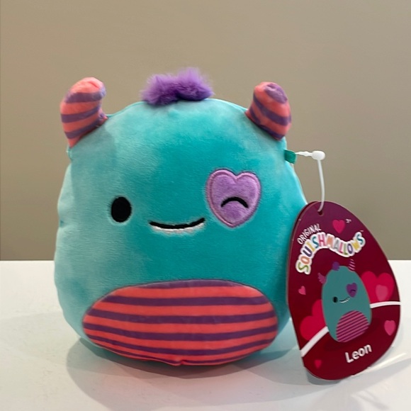Squishmallows Other - NWT 5” Leon the Monster w/ Heart Eye Valentine Squishmallow